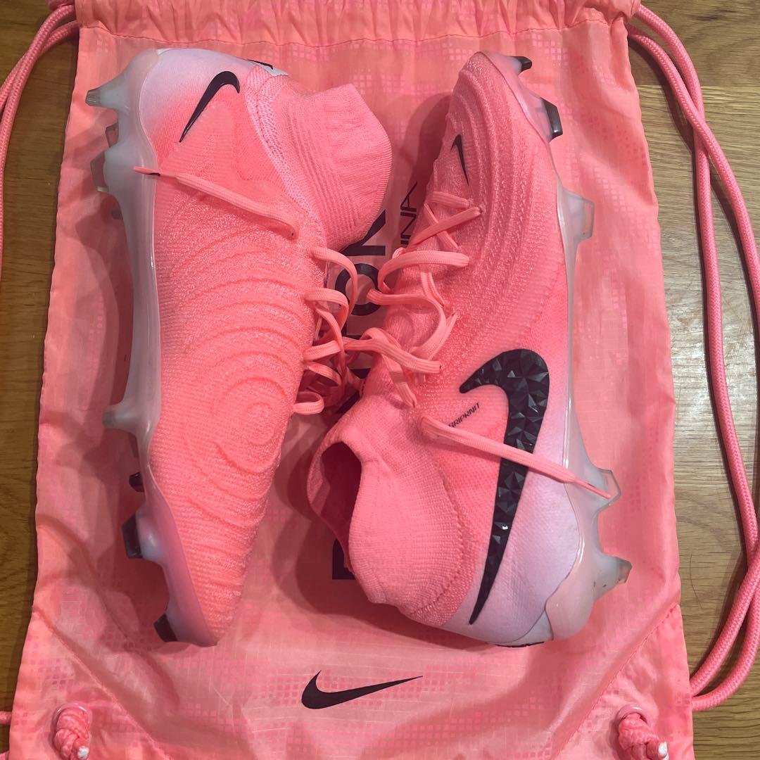 Nike ファントム　acc FG