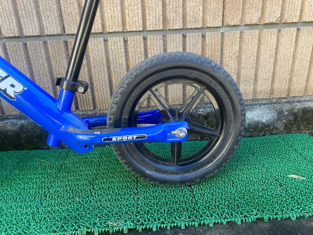 ストライダー STRIDER バランスバイク 12インチ 青