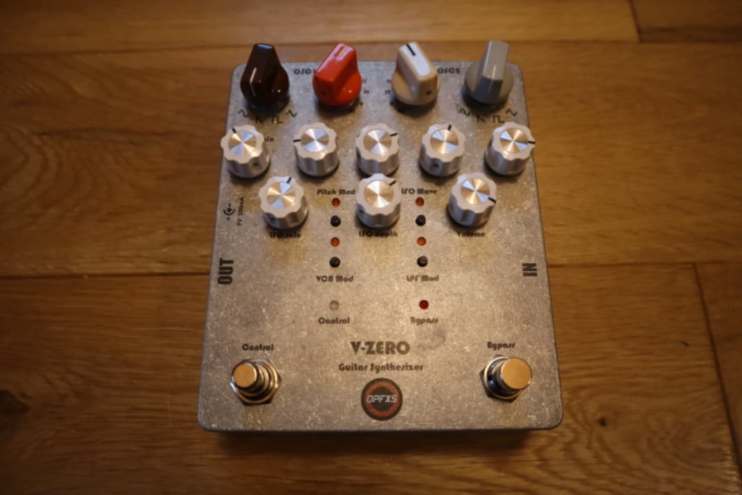 V-ZERO Guitar Synth / ギターシンセサイザー