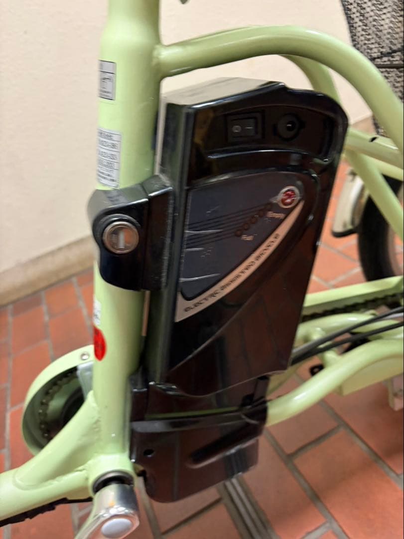 最終お値下げ‼️美品❗️電動アシスト三輪車 ミントグリーン 直接受け渡しのみです❗️