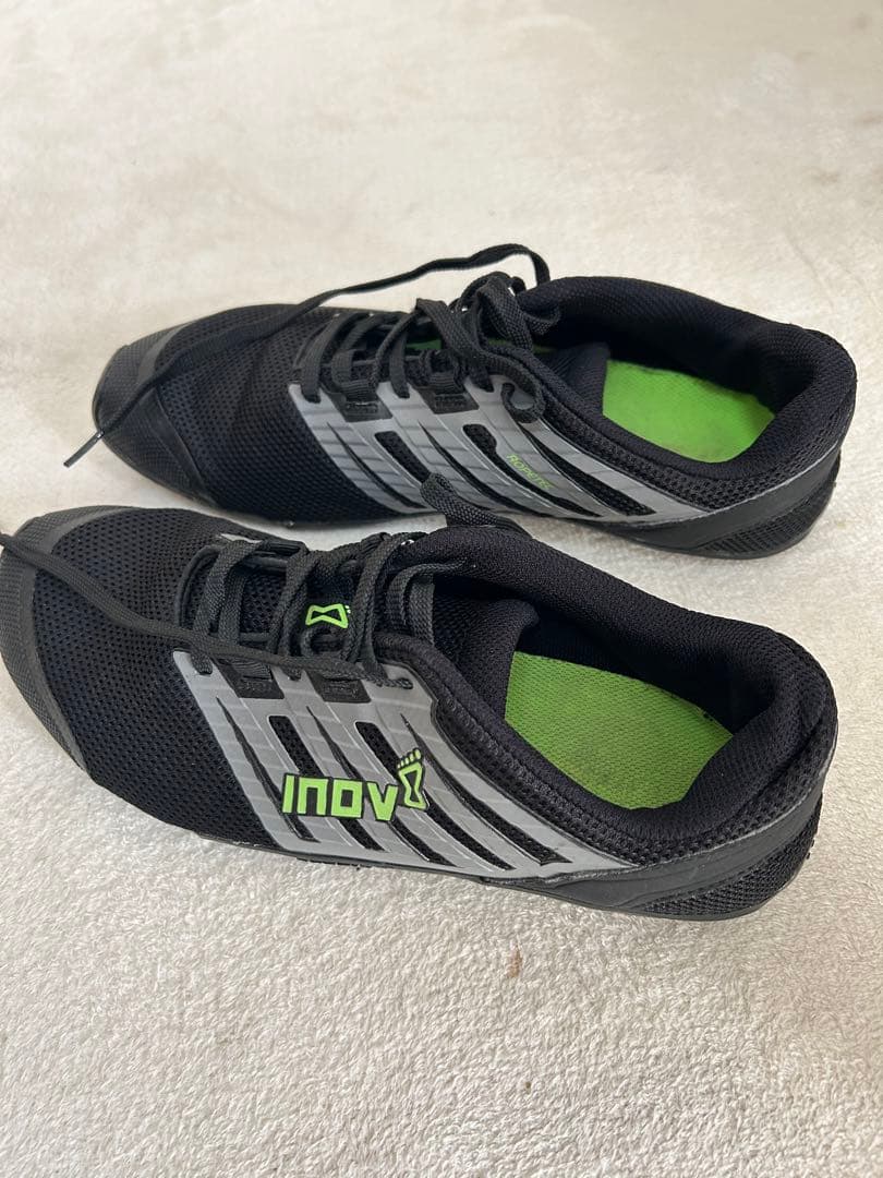 inov8 イノヴェイト　bare xf 235 27センチ　トレーニング
