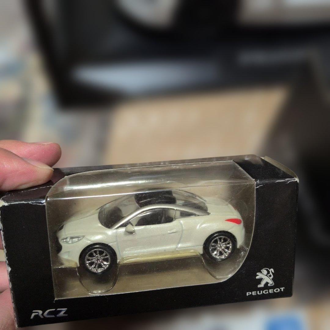 Peugeot RCZ ミニカーセット