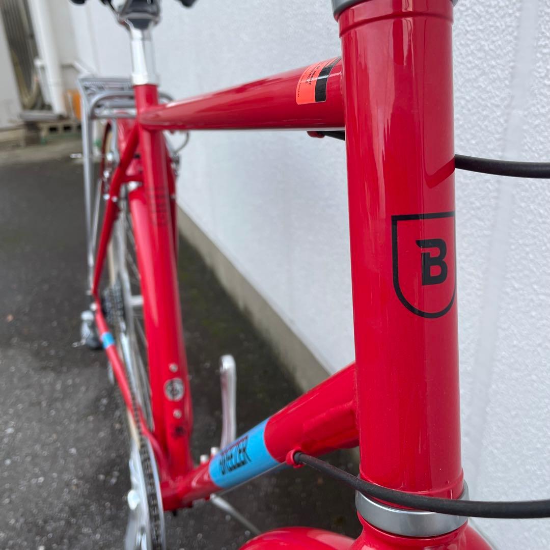 新品美品 街乗り用クロスバイク 身長170-183cm 8段変速 定価9.8万円