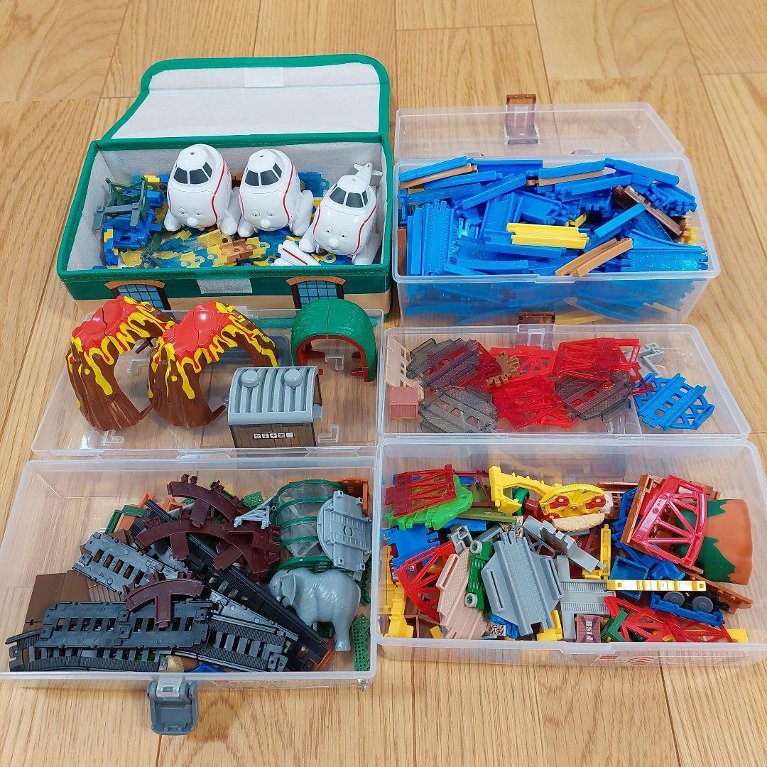 カプセルプラレール　トーマス　他