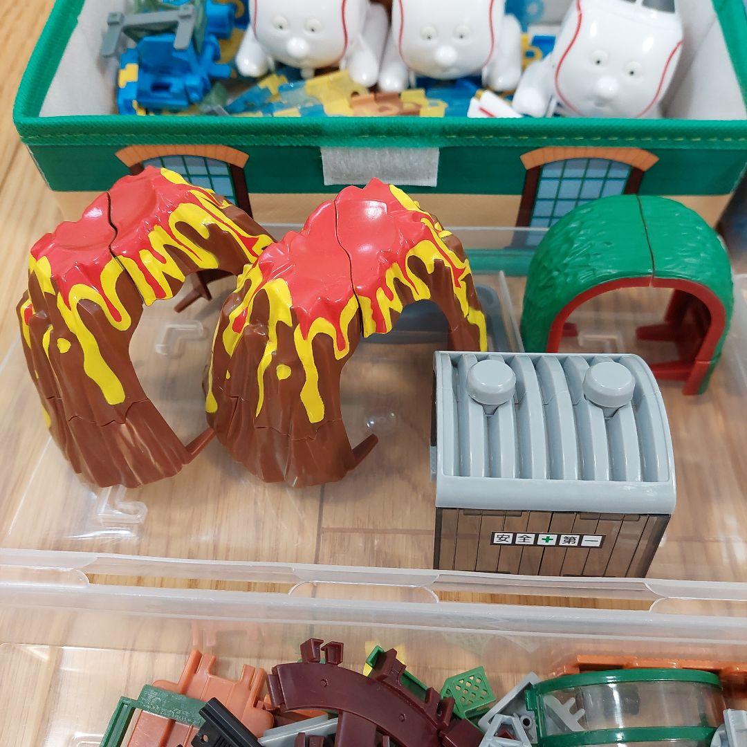 カプセルプラレール　トーマス　他
