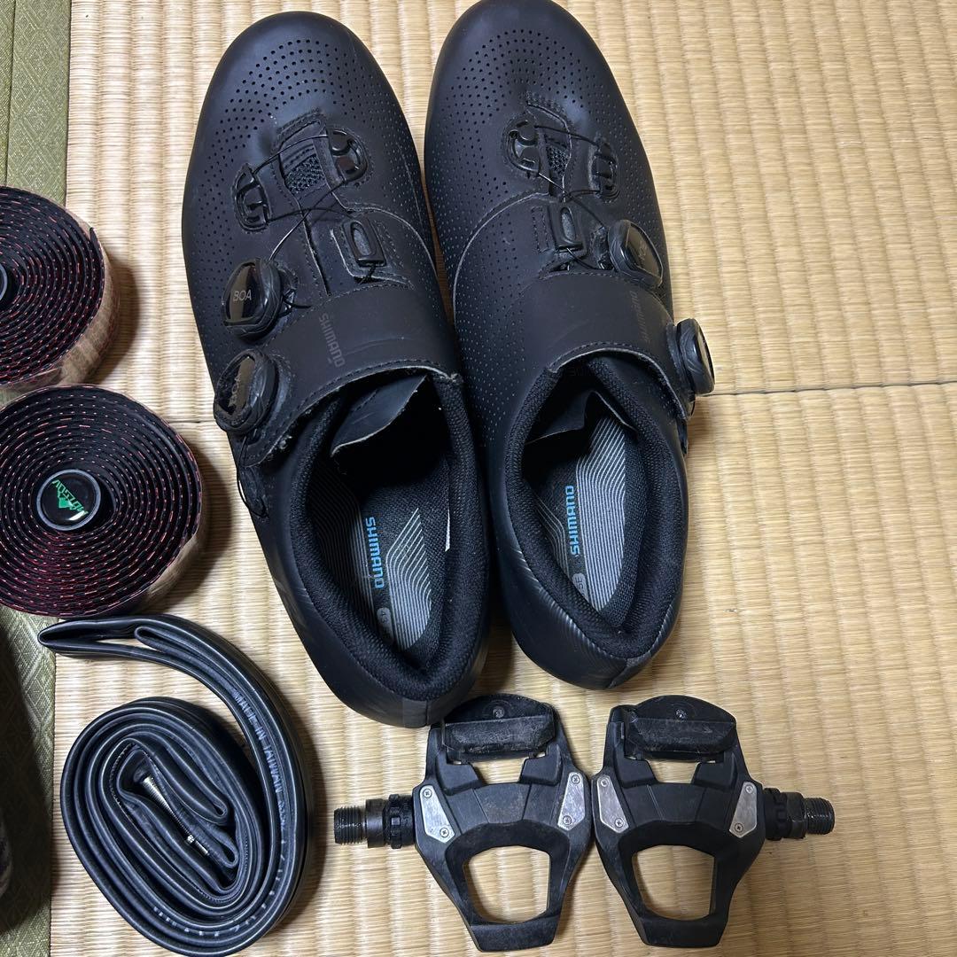 トレック Domane AL4 disc ロードバイク カーボンホイール 付属品