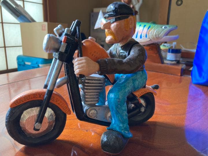 木彫り手作り　ハーレーダビットソンおじさん