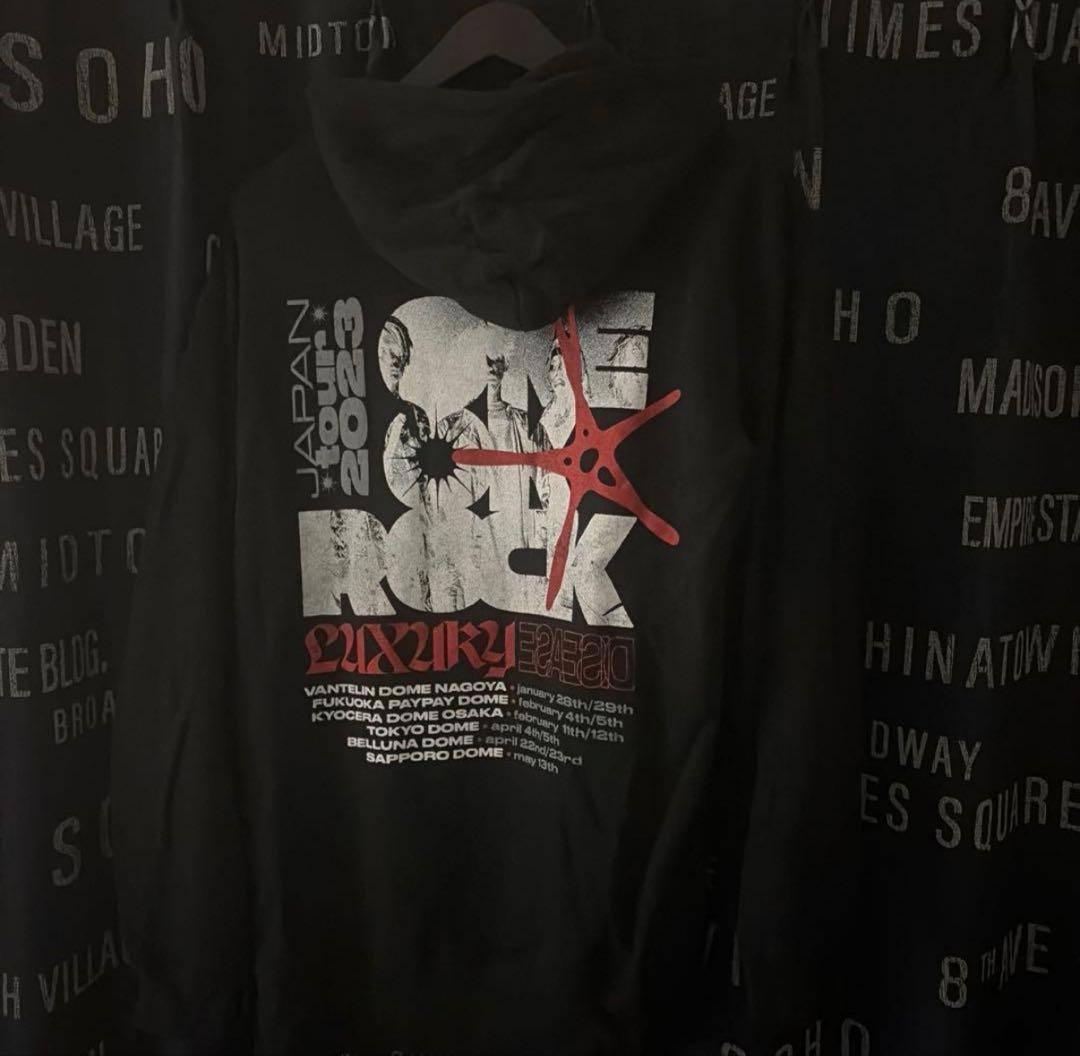 ONE OK ROCK LUXURY DISEASE パーカー(XL)