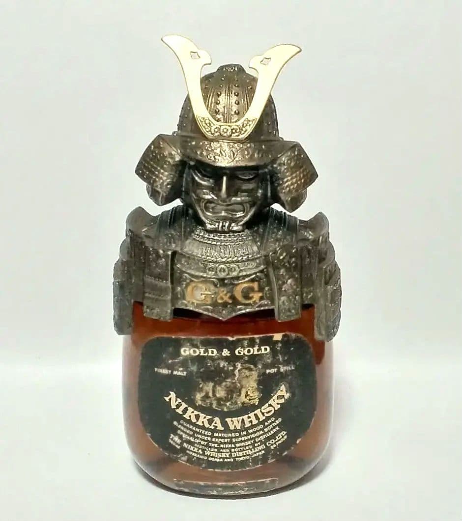 ニッカウヰスキー 「G&G」鎧兜 甲冑ボトルカバー　ボトル付き