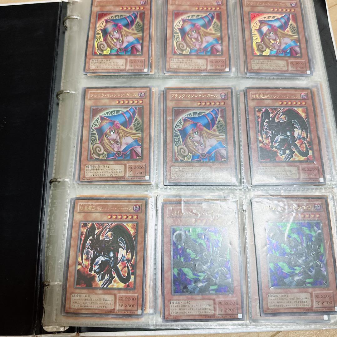 遊戯王　ファイル付き　キラカード大量