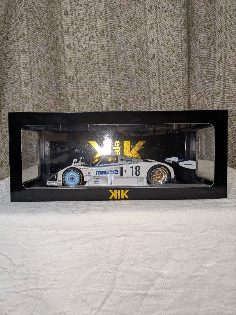 Mazda 787B 1/18 ミニカー