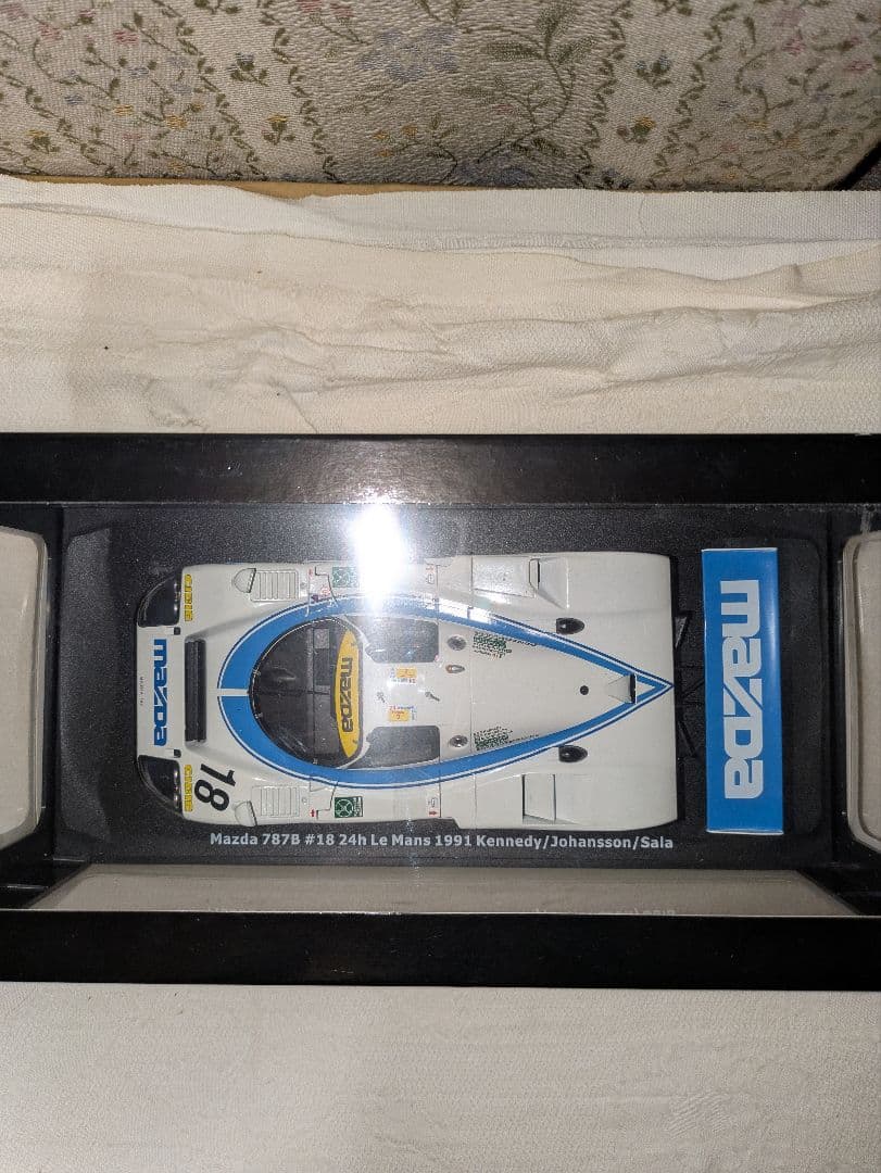 Mazda 787B 1/18 ミニカー