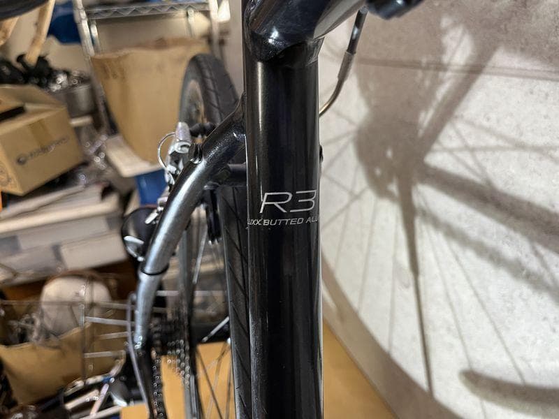 GIANT ESCAPE R3 クロスバイク sizeM　ブルーカラー