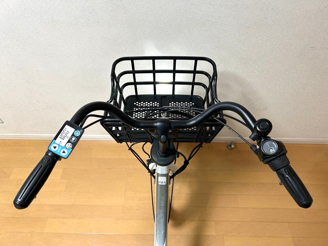 電動自転車　横浜　ヤマハ　パスバビーUN 12.3Ah 前後タイヤ新品