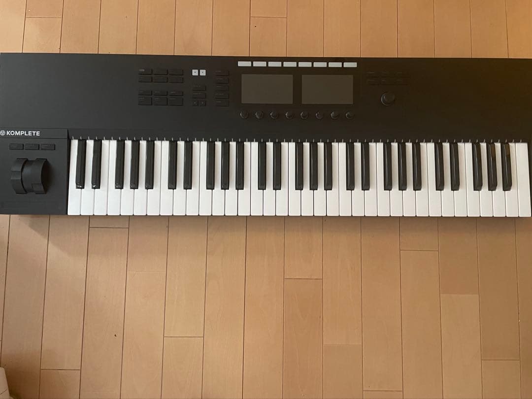komplete kontrol s61 ※トランスファーライセンス付き