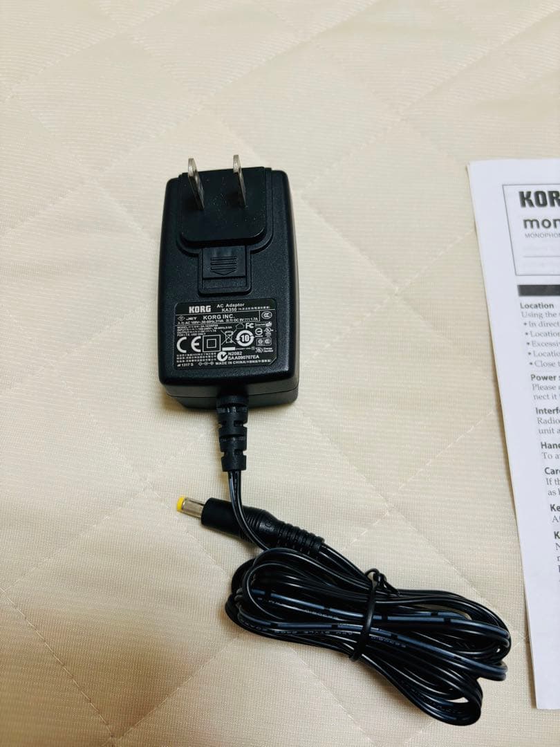 KORG monologue シンセサイザー