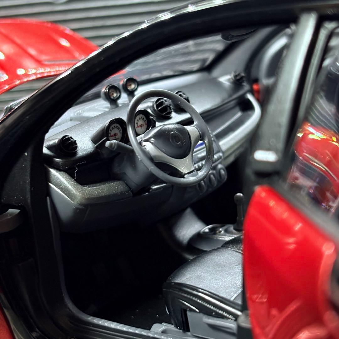 ディーラー特注 1/18 京商 smart forfour (W454)