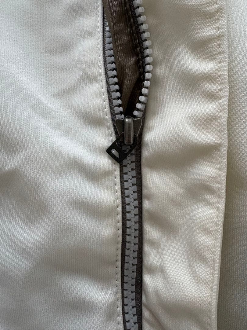 DESCENTE スキーウェア M ホワイト/レッド　手袋付