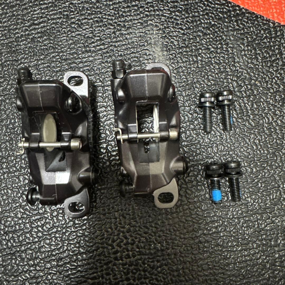 SHIMANO DEORE XT BR-M8100 ブレーキキャリパーセット