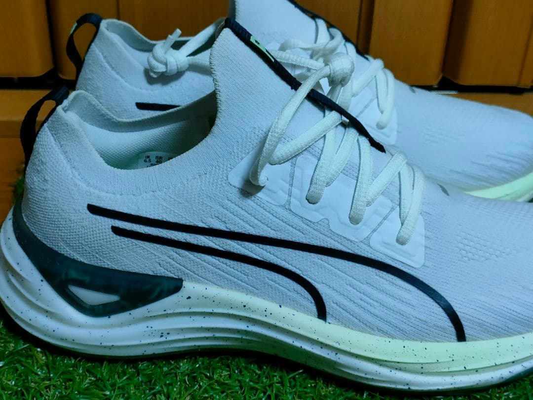 新品　訳あり　PUMA X PTC エレクトロキャットニトロ 25.5cm