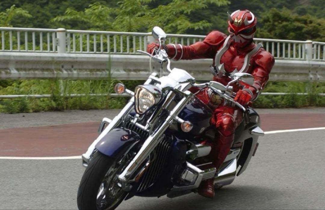 真骨頂　フィギュアーツ　仮面ライダー響鬼　凱火　ホンダ　ワルキューレルーン