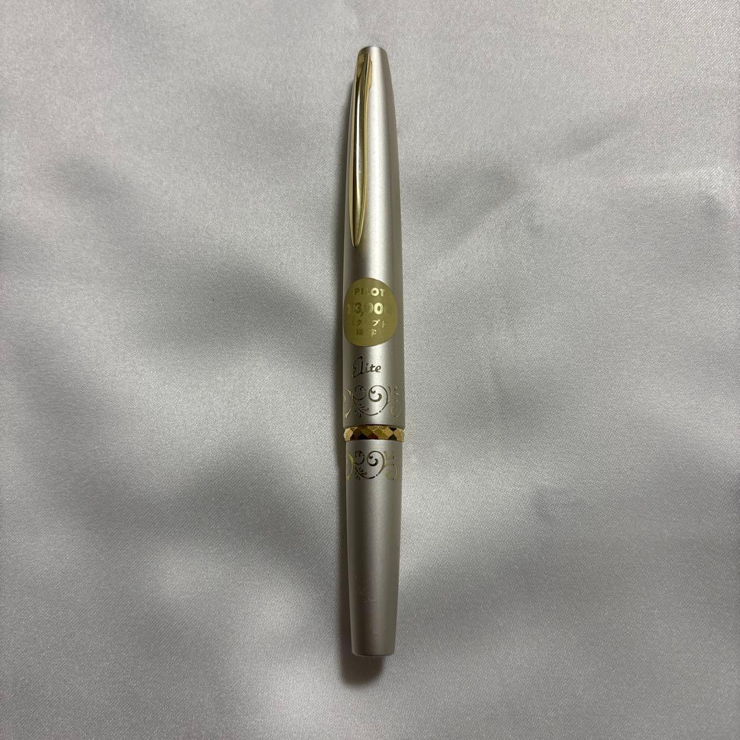 PILOT '70s Elite 新品万年筆 18K スクリプト　細字