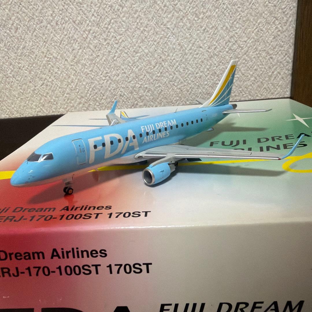 航空機・ヘリコプター FDA E170-100ST 1/200 JA02FJ