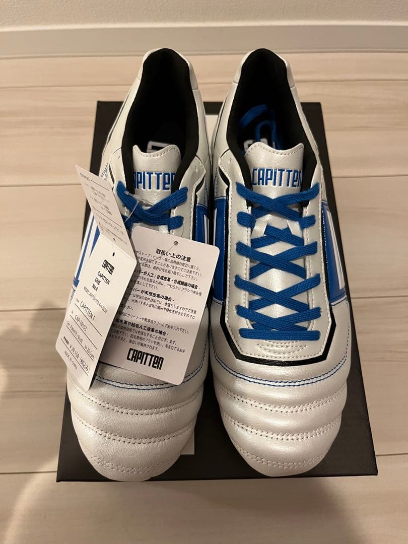 サッカースパイク トップモデル CAPITTEN ONE PRO 26.5cm