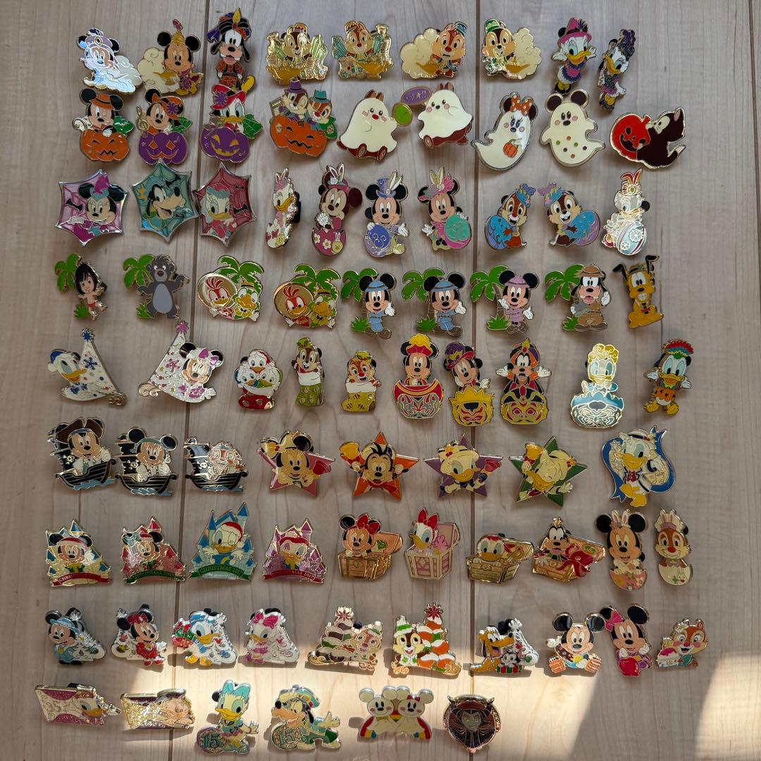ディズニー　パーク限定　ピンバッチ　（周年もの有）