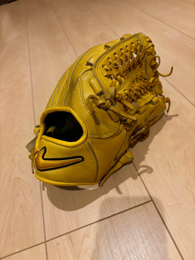 ナイキ 軟式グローブ イエロー　Nike