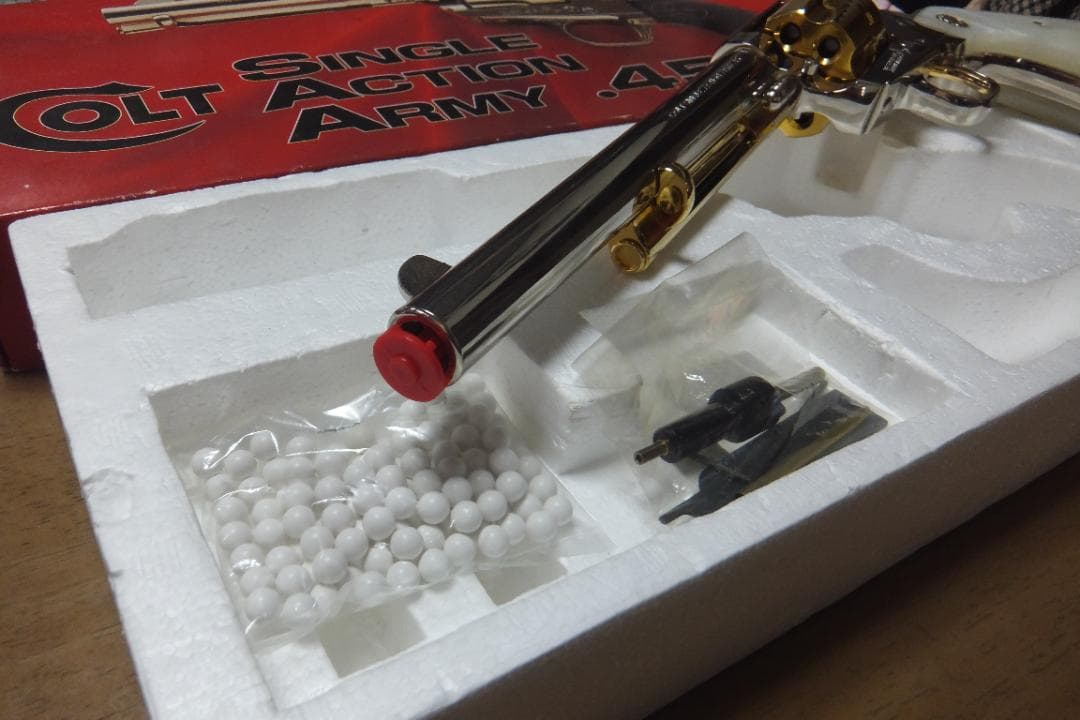 タナカ コルトSAA.45 7-1/2インチ　ニッケルフィニッシュ