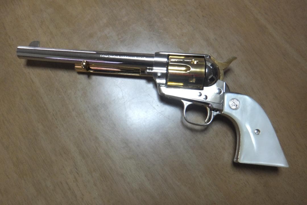 タナカ コルトSAA.45 7-1/2インチ　ニッケルフィニッシュ