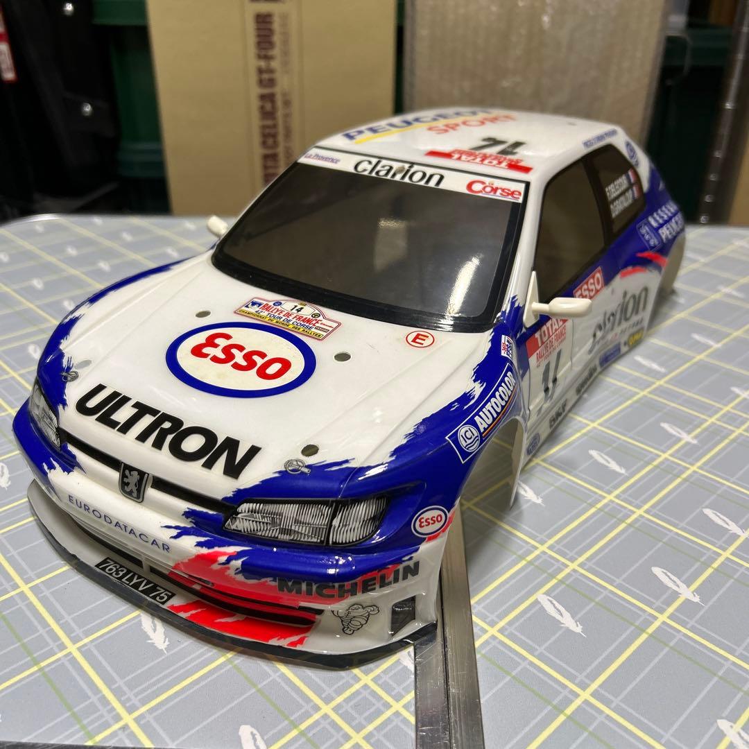 タミヤ　プジョー306MAXIボディ ラリーカラー