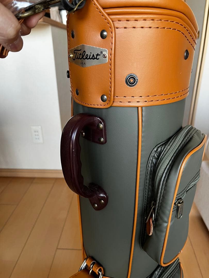 未使用新古品　希少Titleistタイトリスト　キャディバッグ　コンパクトバック