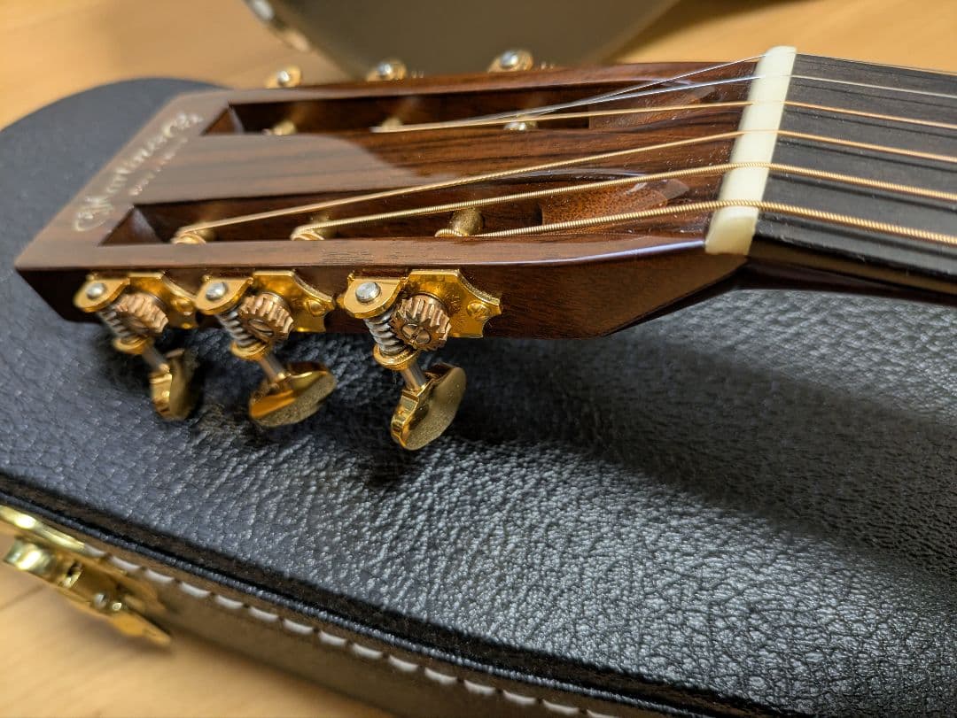 Martin 0012-28 Modern Deluxe 　保証期間内