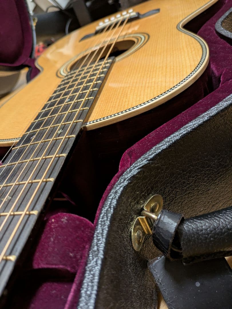 Martin 0012-28 Modern Deluxe 　保証期間内