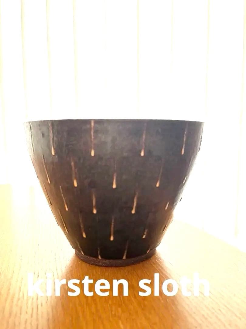 Kirsten sloth キースン・スロッツ　　ボウル