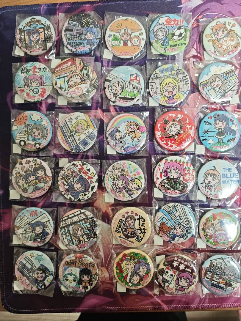 ラブライブ　サンシャイン　まち歩き缶バッチセット