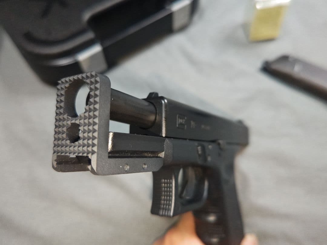 東京マルイ　GBB グロック 19 STANDOFFカスタム　ガンケース付き