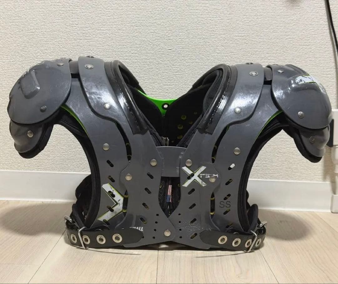 XTECH アメリカンフットボール ショルダーパッドSS Small