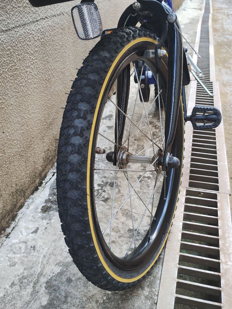 お引き取り限定　AEONBIKE キッズバイク 18インチ 青
