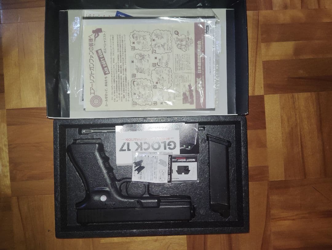 今月中だけ特価　中古品　東京マルイ ガスブロ GLOCK17 gen3