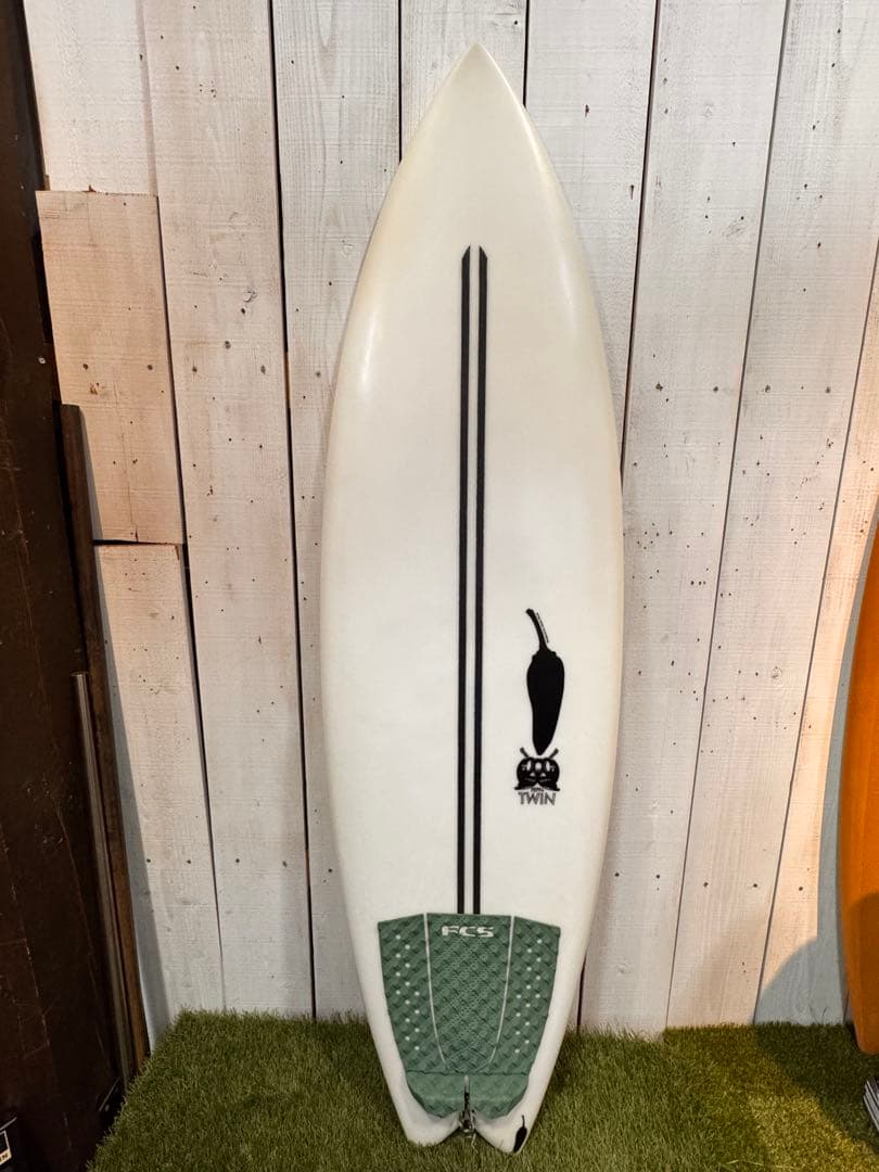チリサーフボード　ペッパツイン　 EPS TWIN TECH 5'7