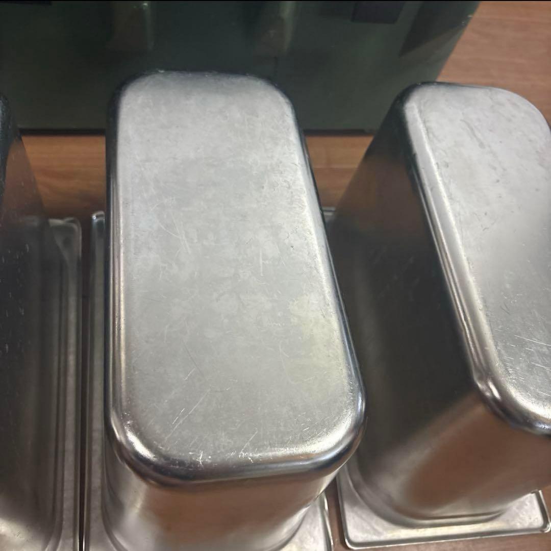 米軍　実物　CAMBRO フードコンテナ　送料無料