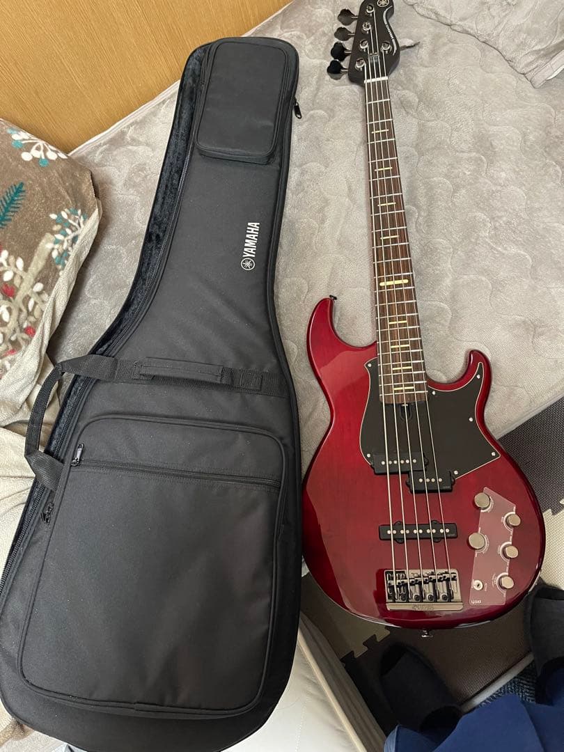 ベース YAMAHA BB735A