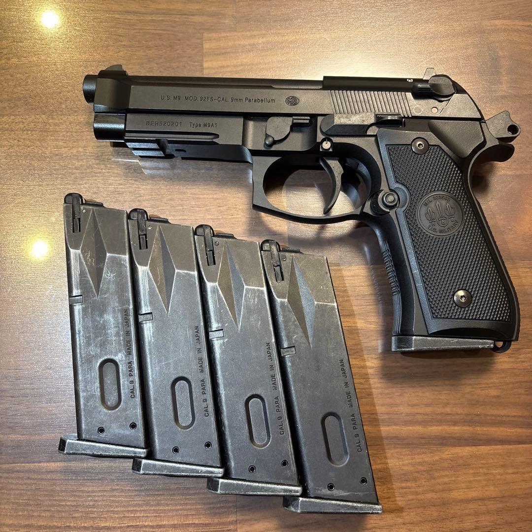 東京マルイ M9A1 予備マグ4本付き