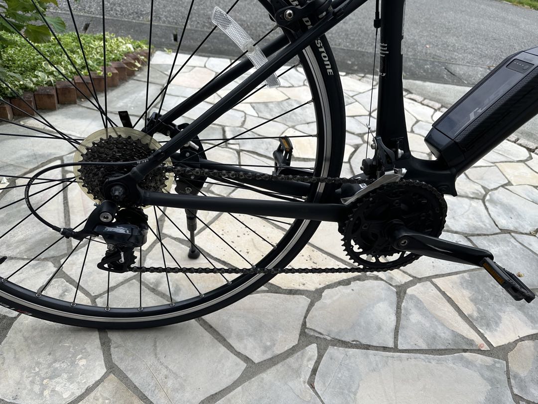 電動アシスト自転車　クロスバイクYPJ-C 2台THULEサイクルキャリア2台