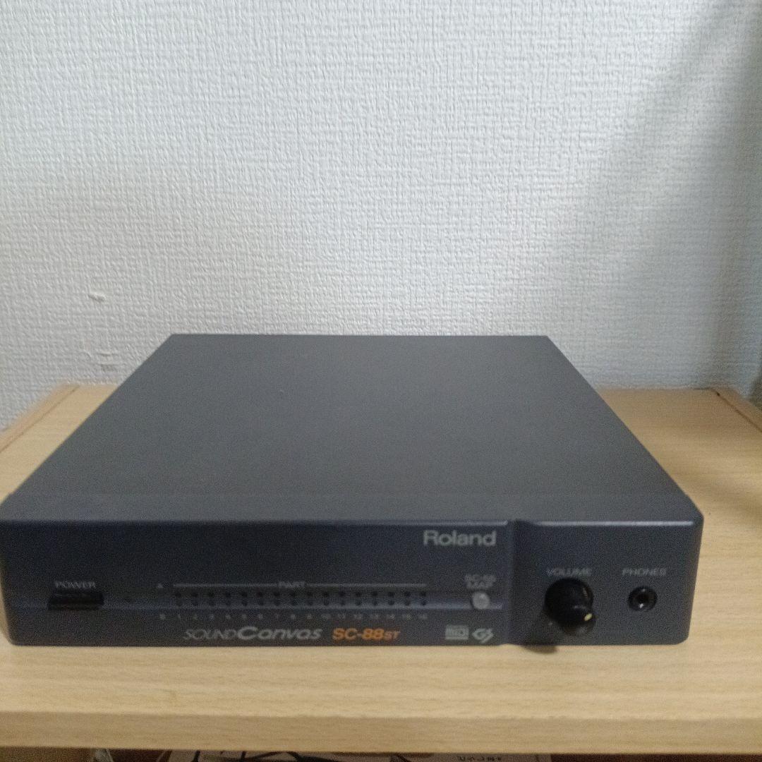 Roland SC-88ST 　本体、電源ケーブル