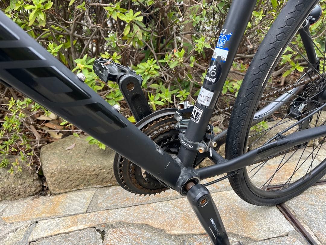 MERIDA 黒クロスバイク ass saver 3枚付き　手渡し北千住付近
