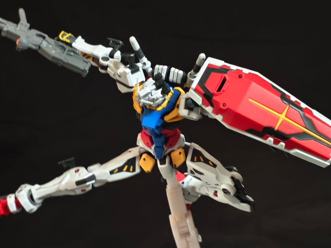 白いガンダム ジークアクス guuuuuux ガンダム シャア HG ガンプラ